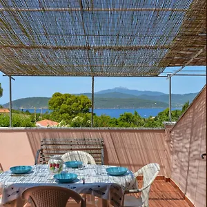 https://residenza-elba-casa.it-tuscanyhotel.com